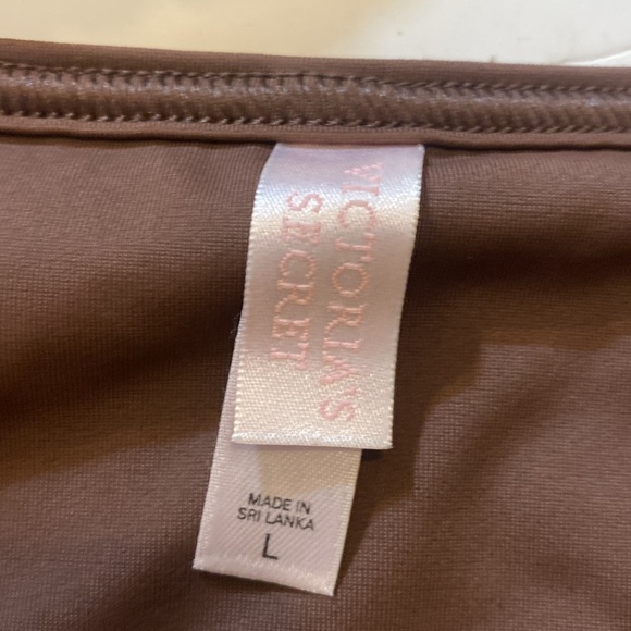 Fun Victoria’s Secret 2 piece crochet swimsuit EUC - Picture 4 of 10